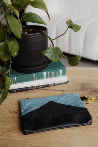 Move Wristlet