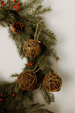Ball O' Twig Ornament Set
