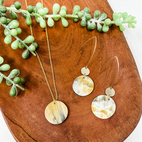 Cabaret Cow Horn Jewelry Set