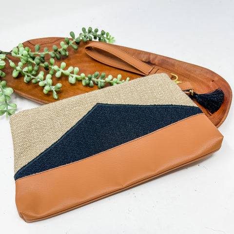 Move Wristlet