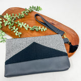 Move Wristlet