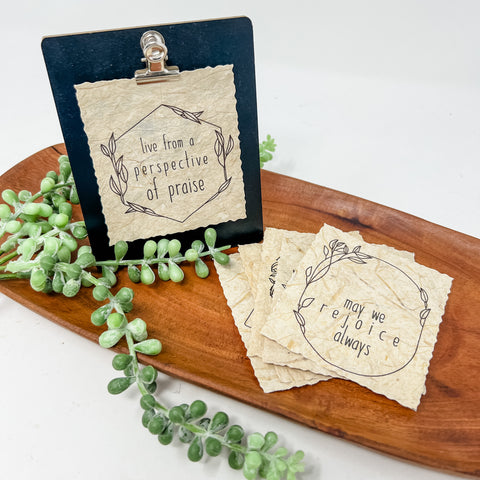 Perspective of Praise Banana Paper Clipboard Set